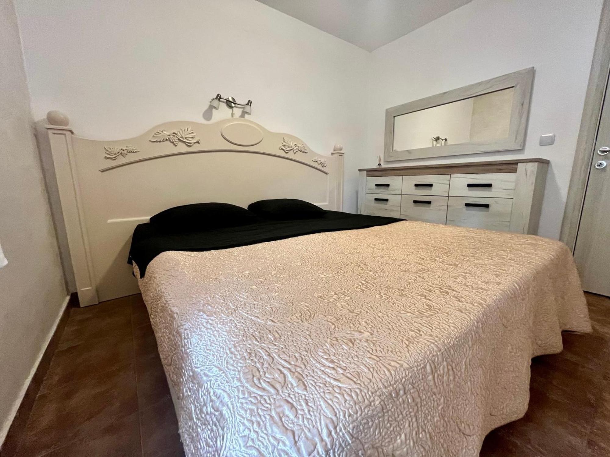 Apartments Obradovic Krasići Eksteriør bilde